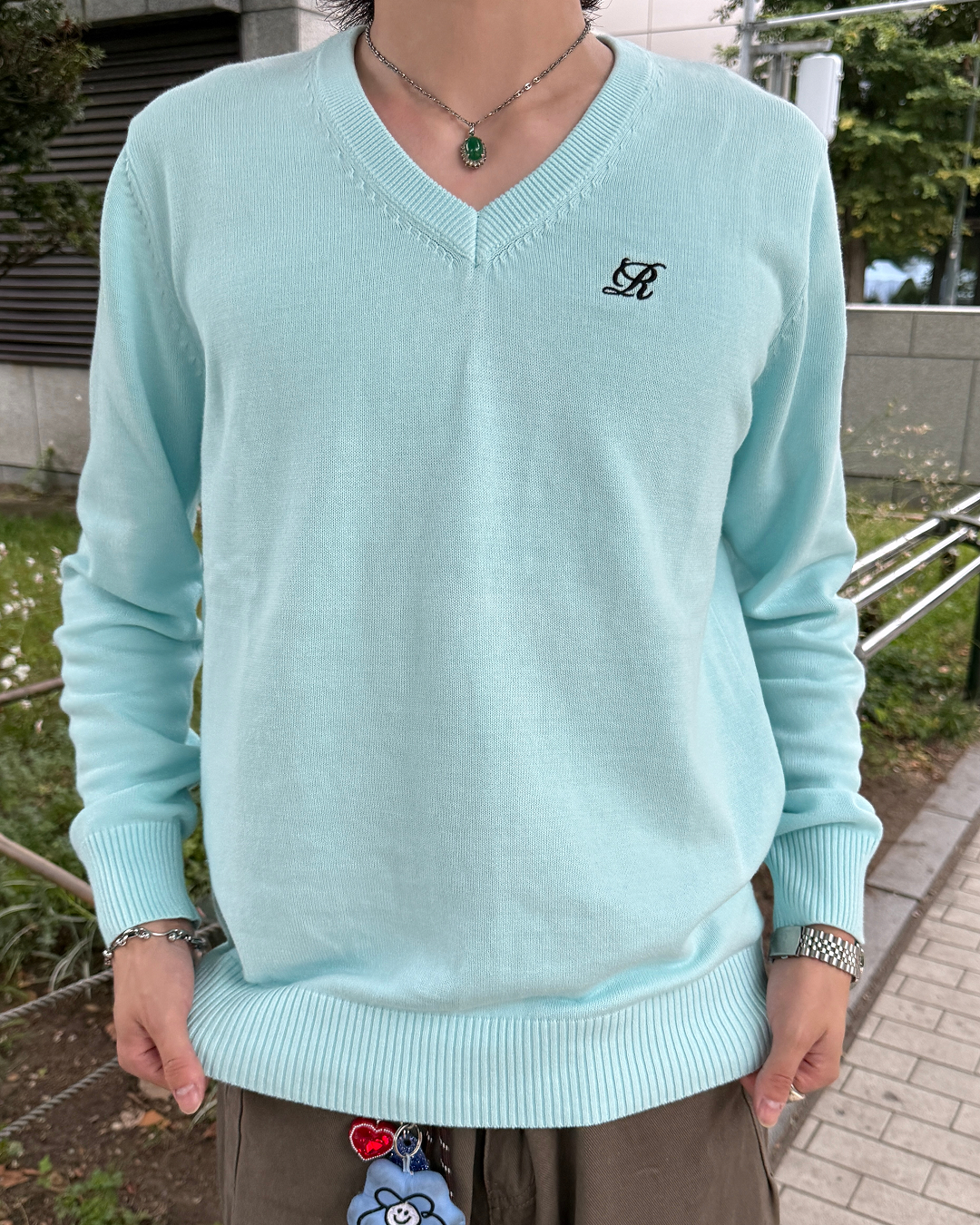 ロゴ刺繍Vネックニットトップス TN0476