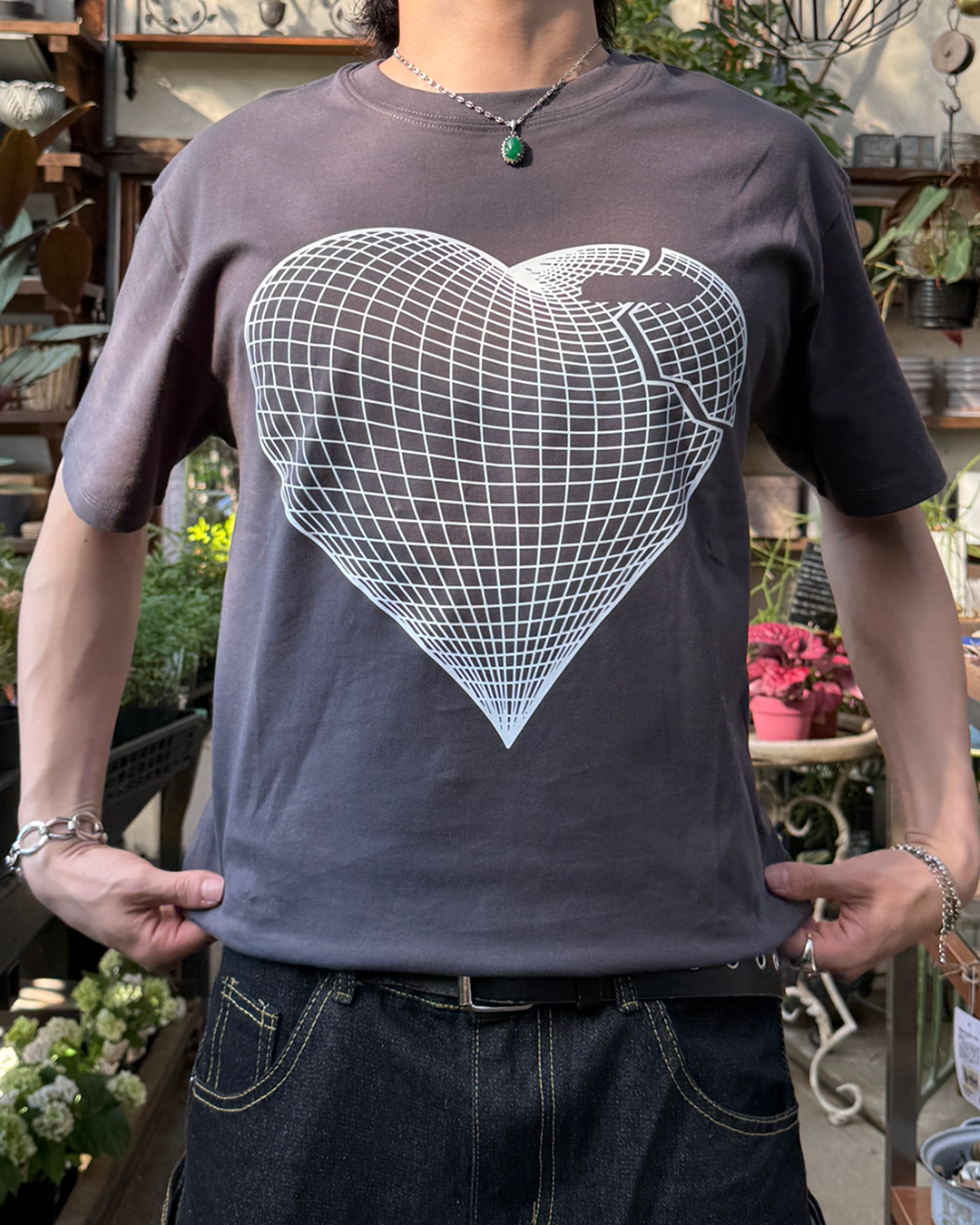 ハートグラフィックTシャツ TN0512