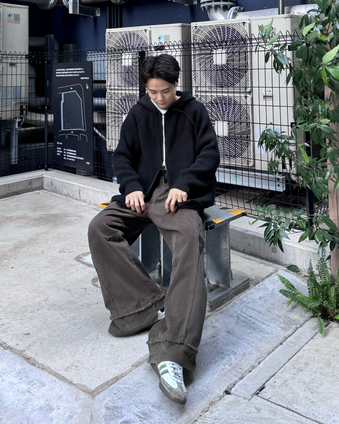 【即納】ダブルジップニットパーカー TO0100