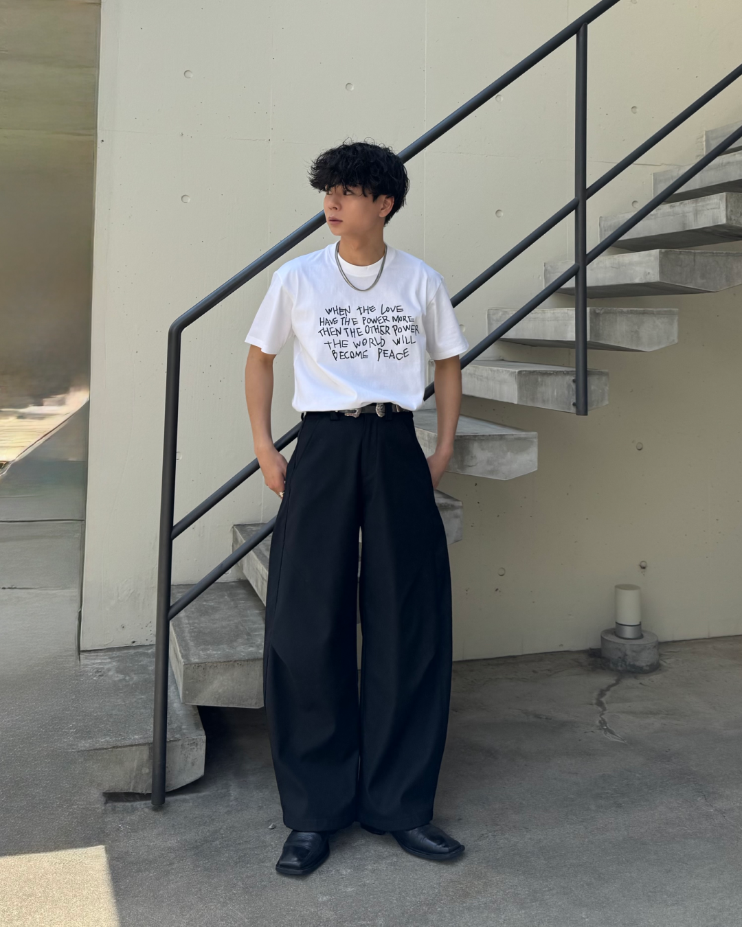 ユニセックスレタリングプリントTシャツ TO1040