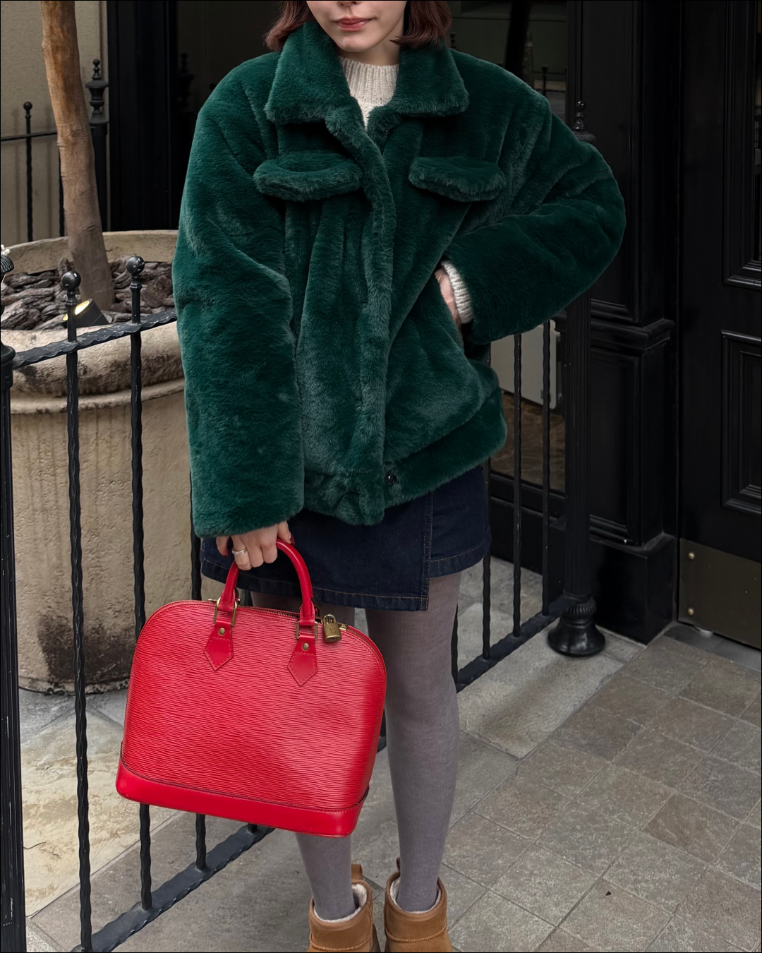 ユニセックスボリュームファーショートブルゾン TO1676