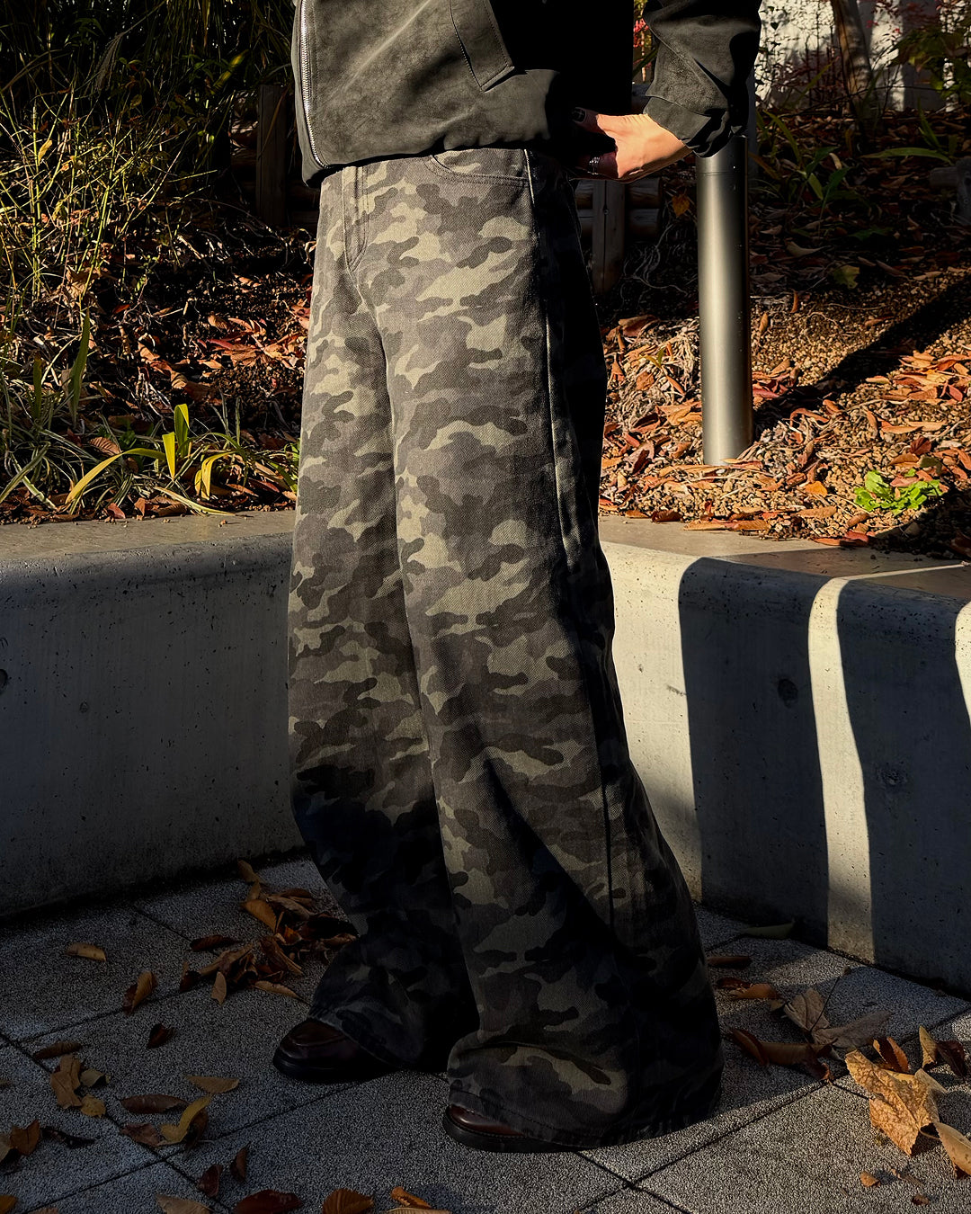 ライトオンスカモフラバギーデニム TO4001