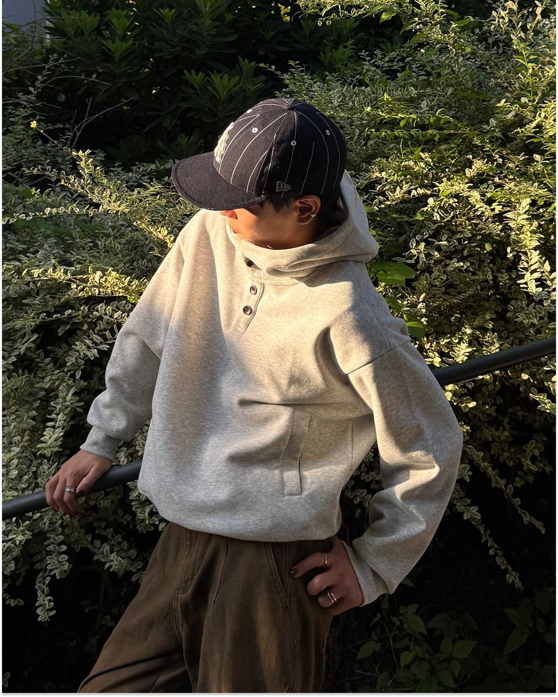 【即納】ボタンフーディー TO5000