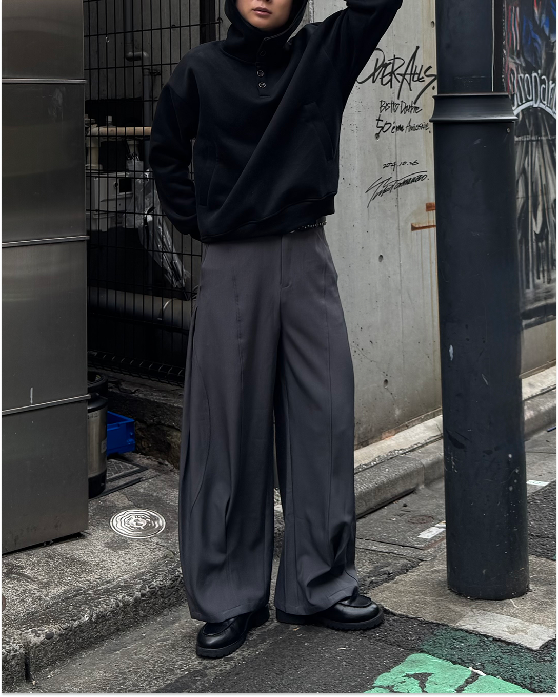 【即納】ボタンフーディー TO5000