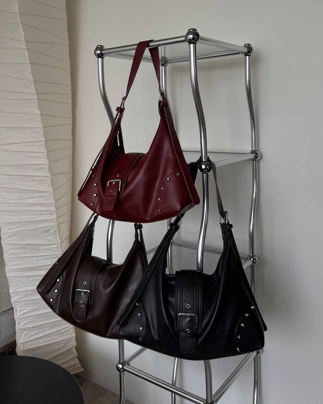 【美品】YONFA スタッズ　レザートート　3way ショルダーバッグ 撥水加工牛革】3WAYマチありコンパクトショルダーバッグ <4色展開
