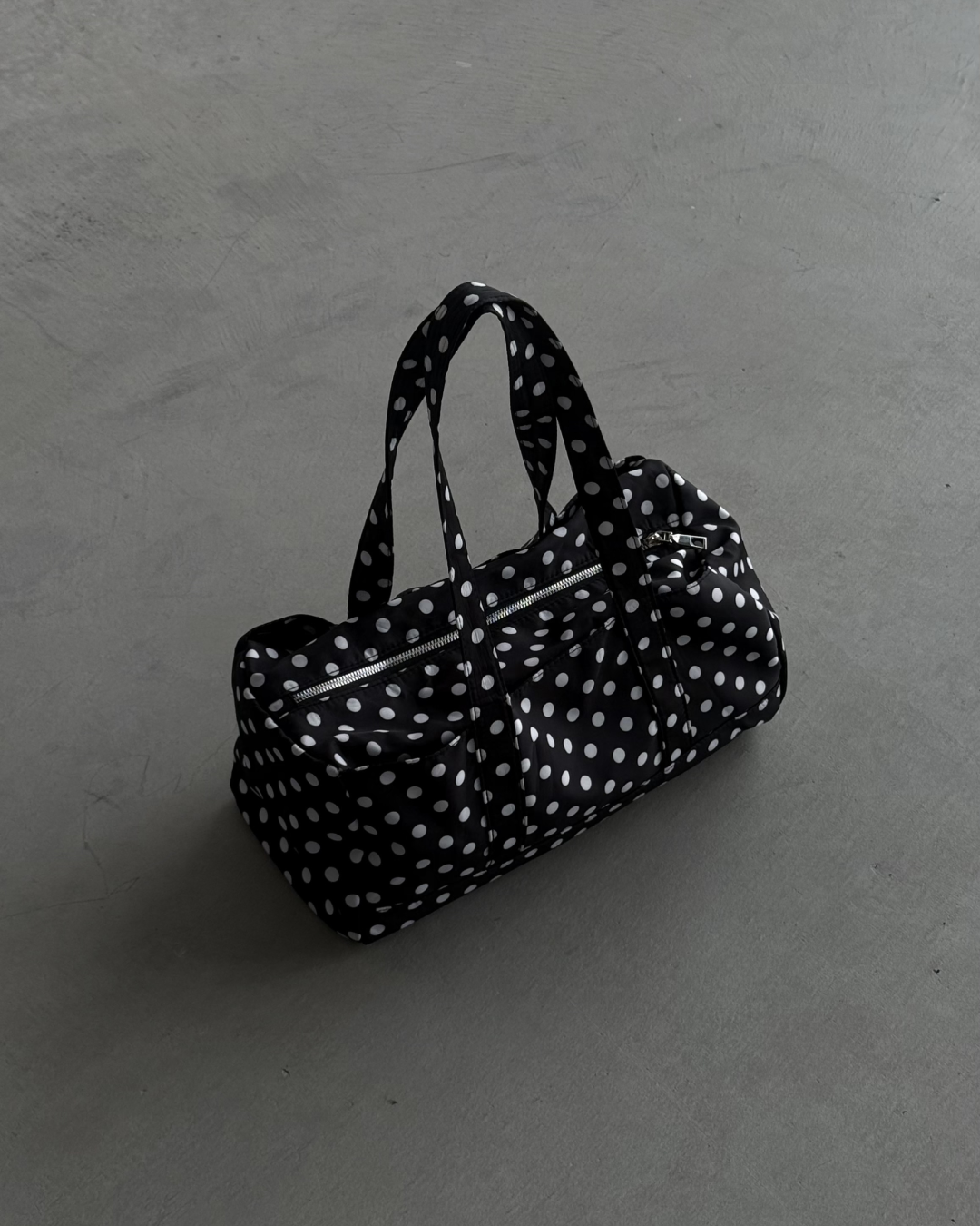 ドット柄カジュアルハンドバッグ
UI0025