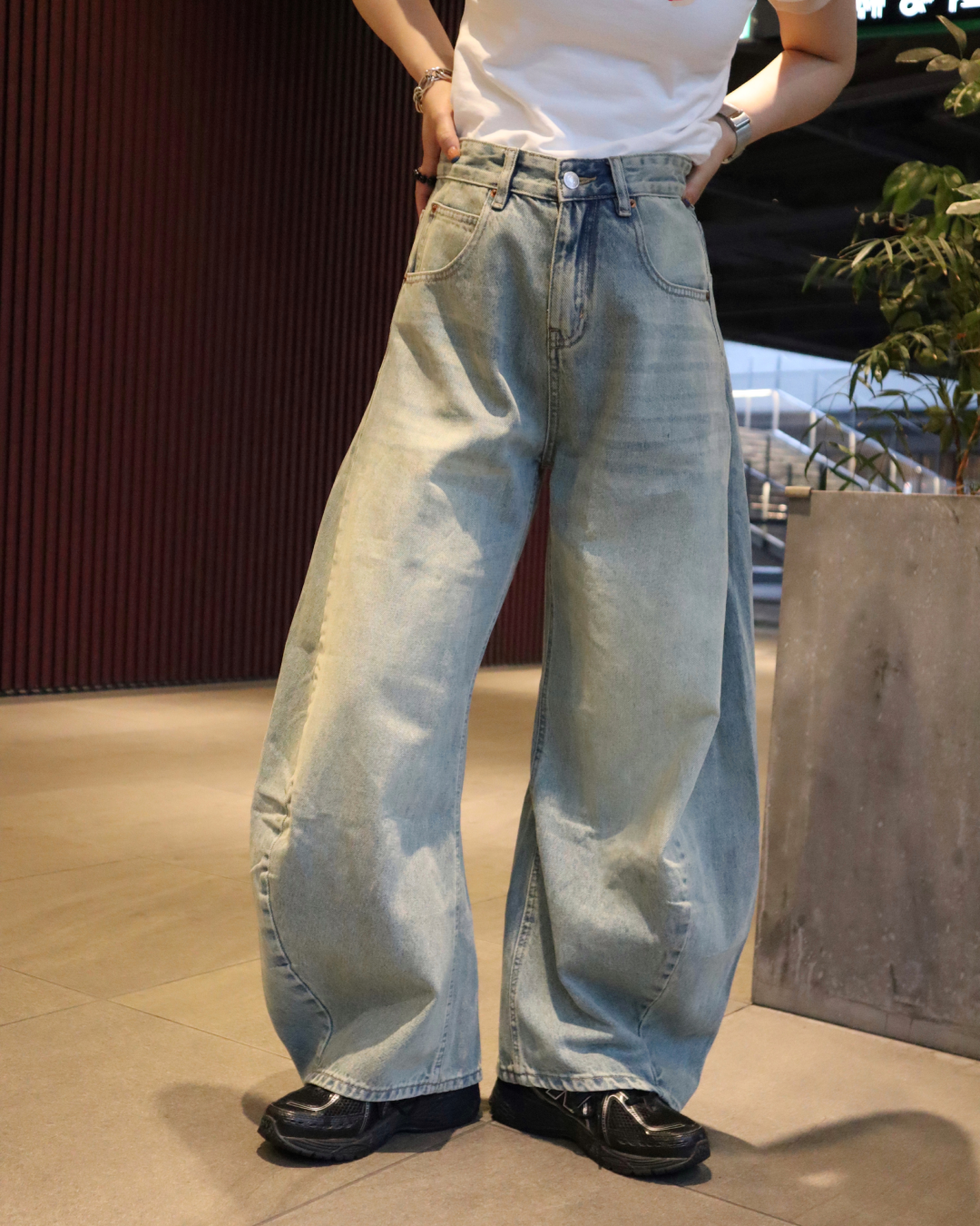 ウォッシュバルーンワイドデニムパンツ UK0005