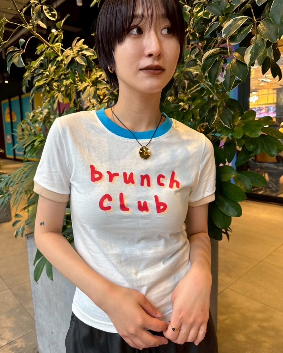 ネックカラーレタリングTシャツ UK0015