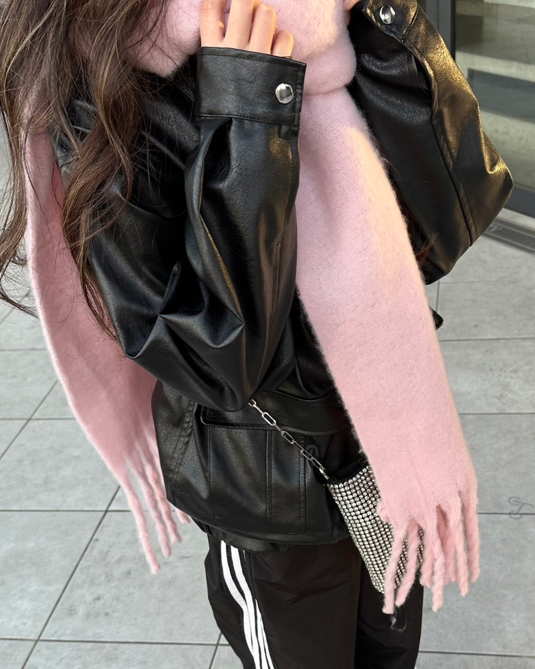 ロングピンクマフラー X0021 – YOLO（ヨロ）｜ファッション通販 