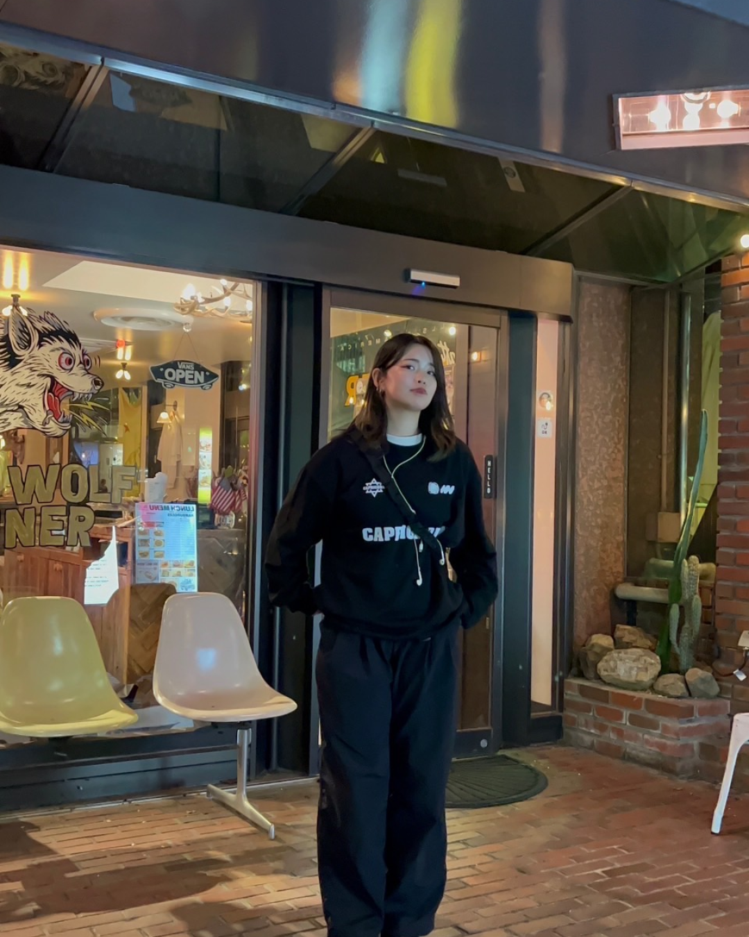 Printed black sweatshirt Y0028