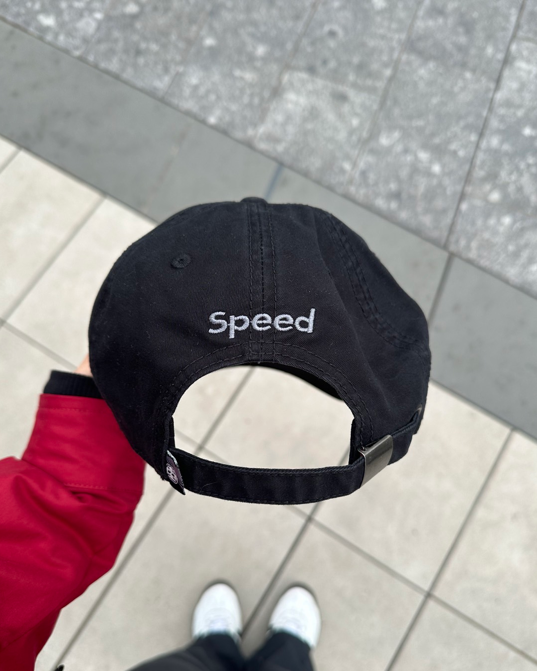 One-point cap Y0045