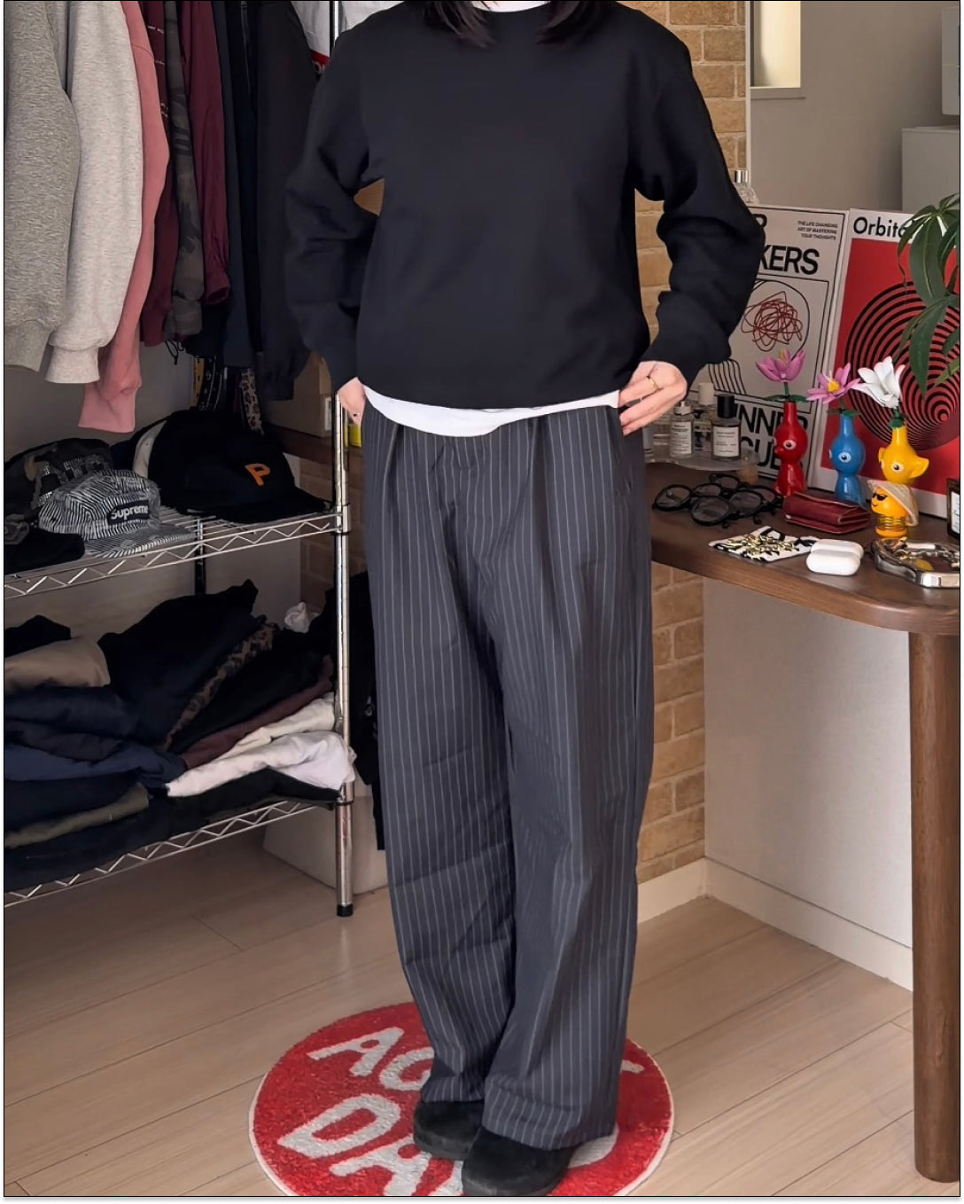 ベルトタックストライプパンツ
Y1665