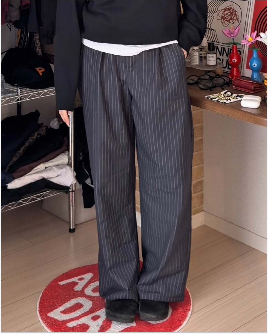 ベルトタックストライプパンツ
Y1665