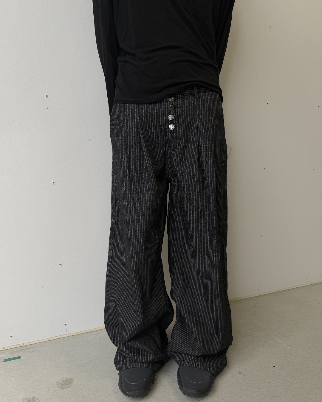 ルーズマルチボタンデザインモップパンツ YQ0172