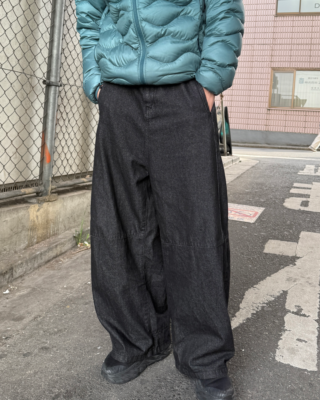 バレルレッグリジットブラックデニム
YS0032