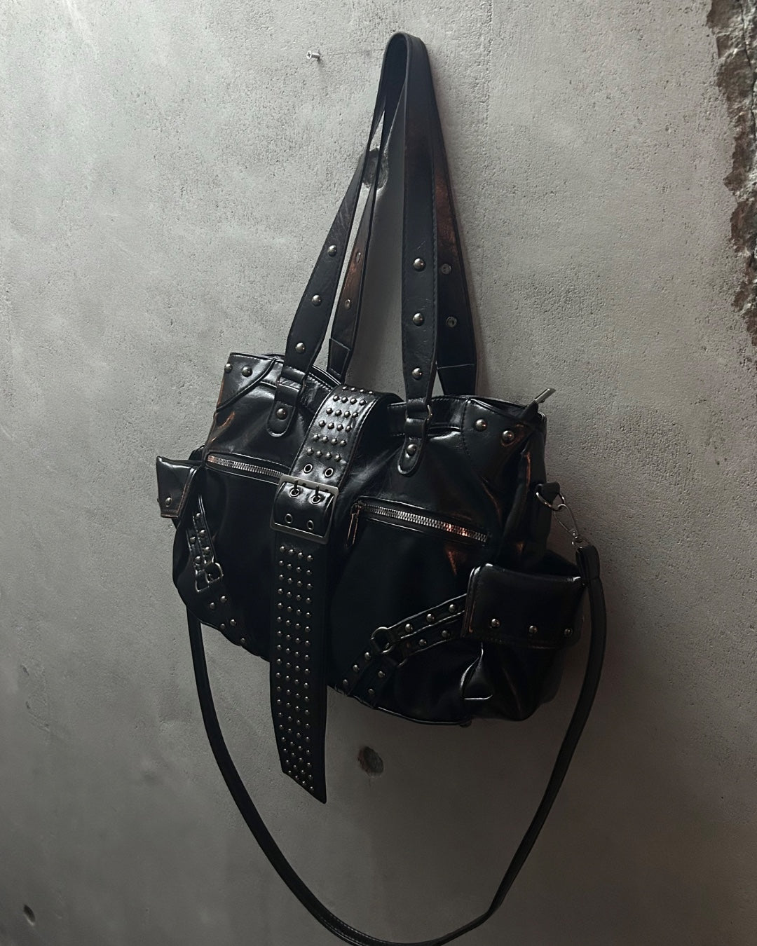 Y2Kフェイクレザースタッズハンドバッグ OU0058