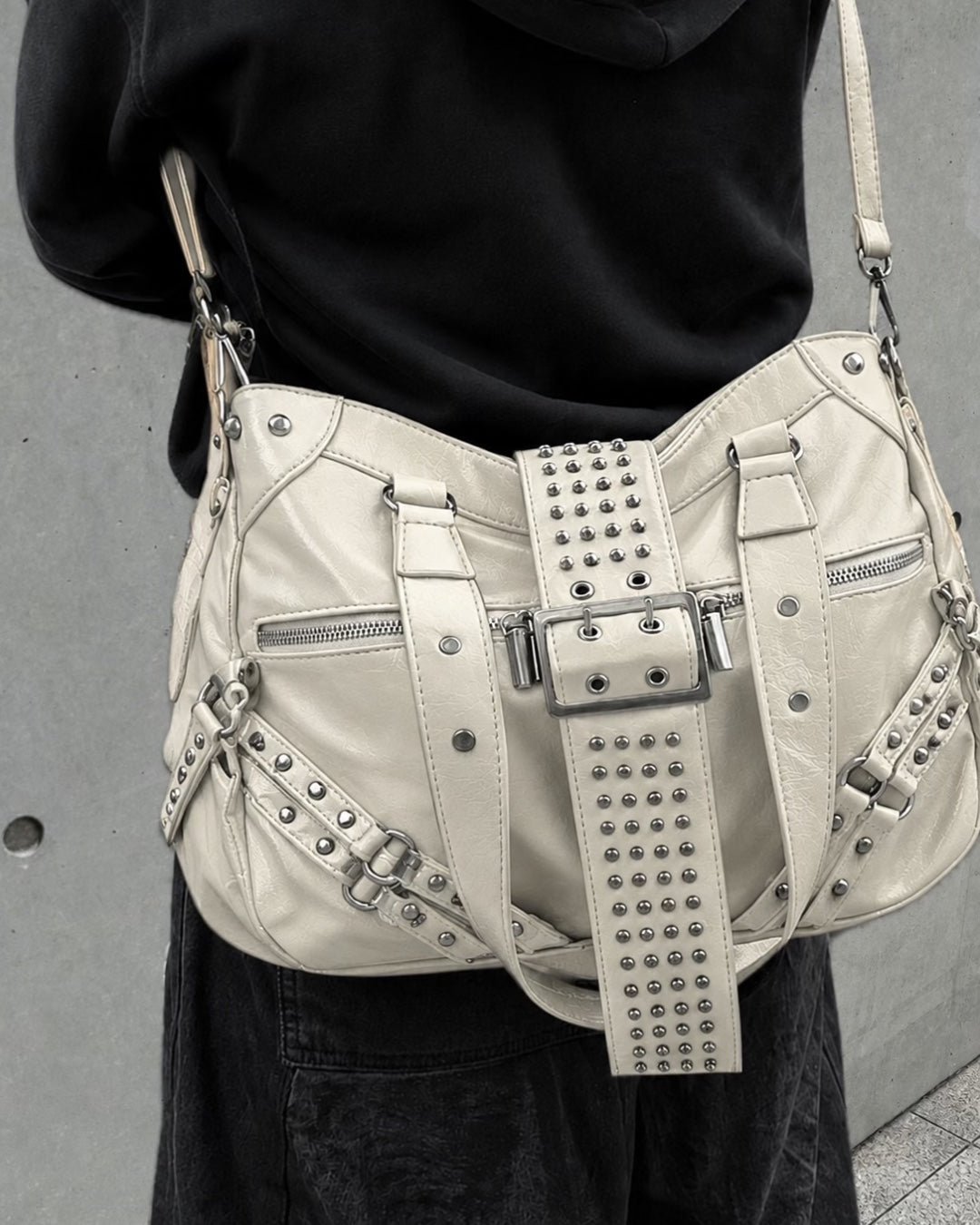 Y2Kフェイクレザースタッズハンドバッグ OU0058