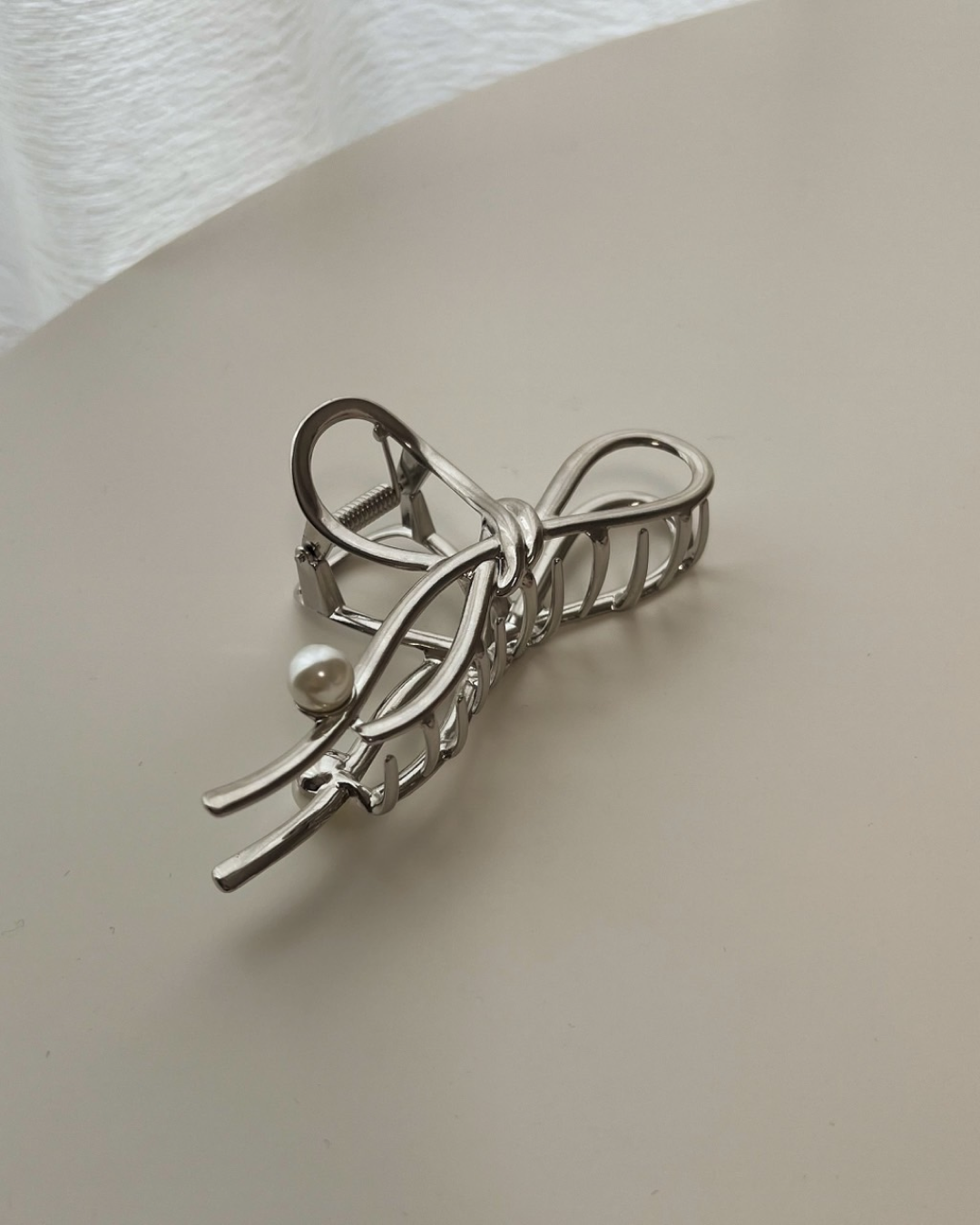 Pearl ribbon hair clip A0006