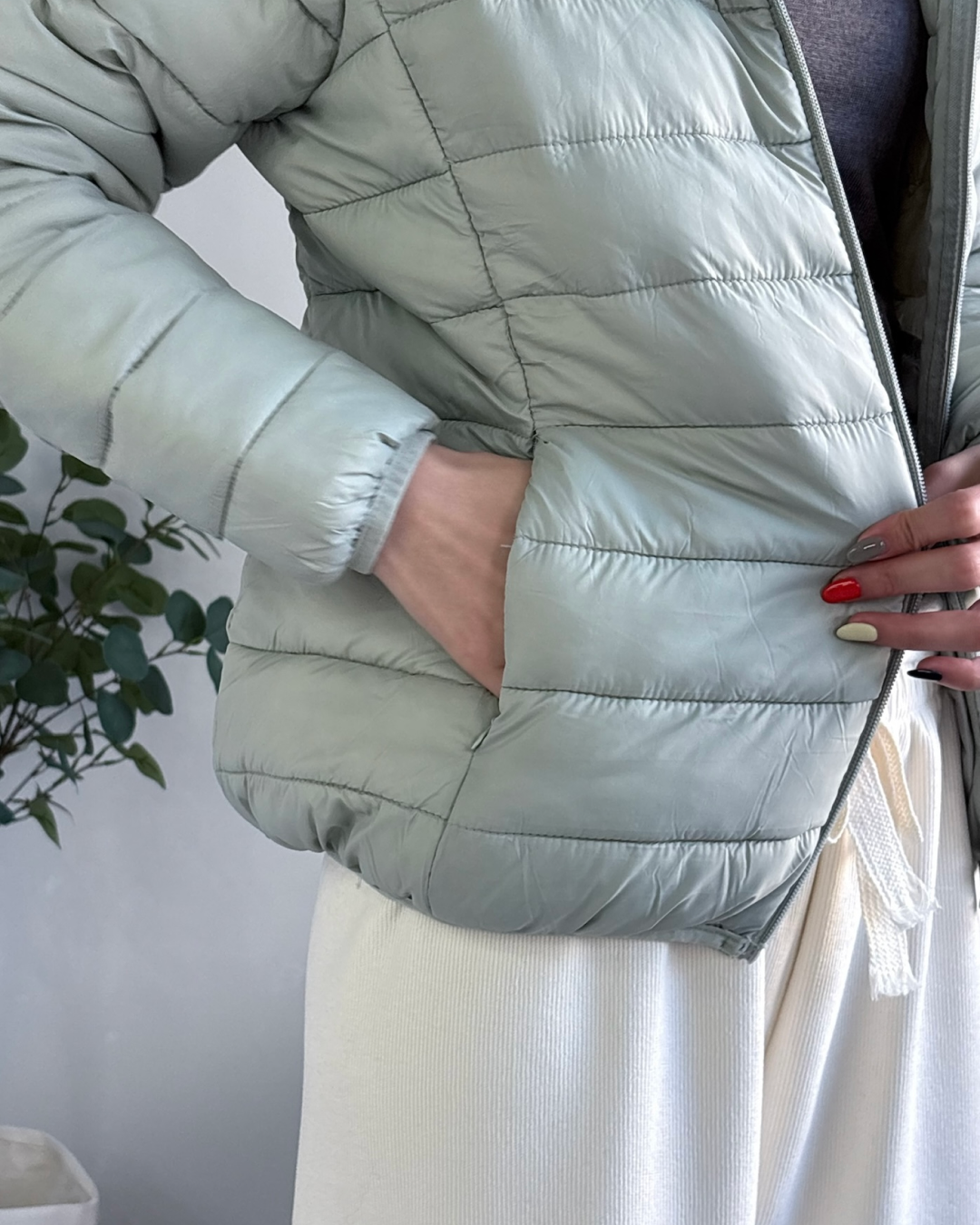 カラーライトダウンジャケット
AA0001