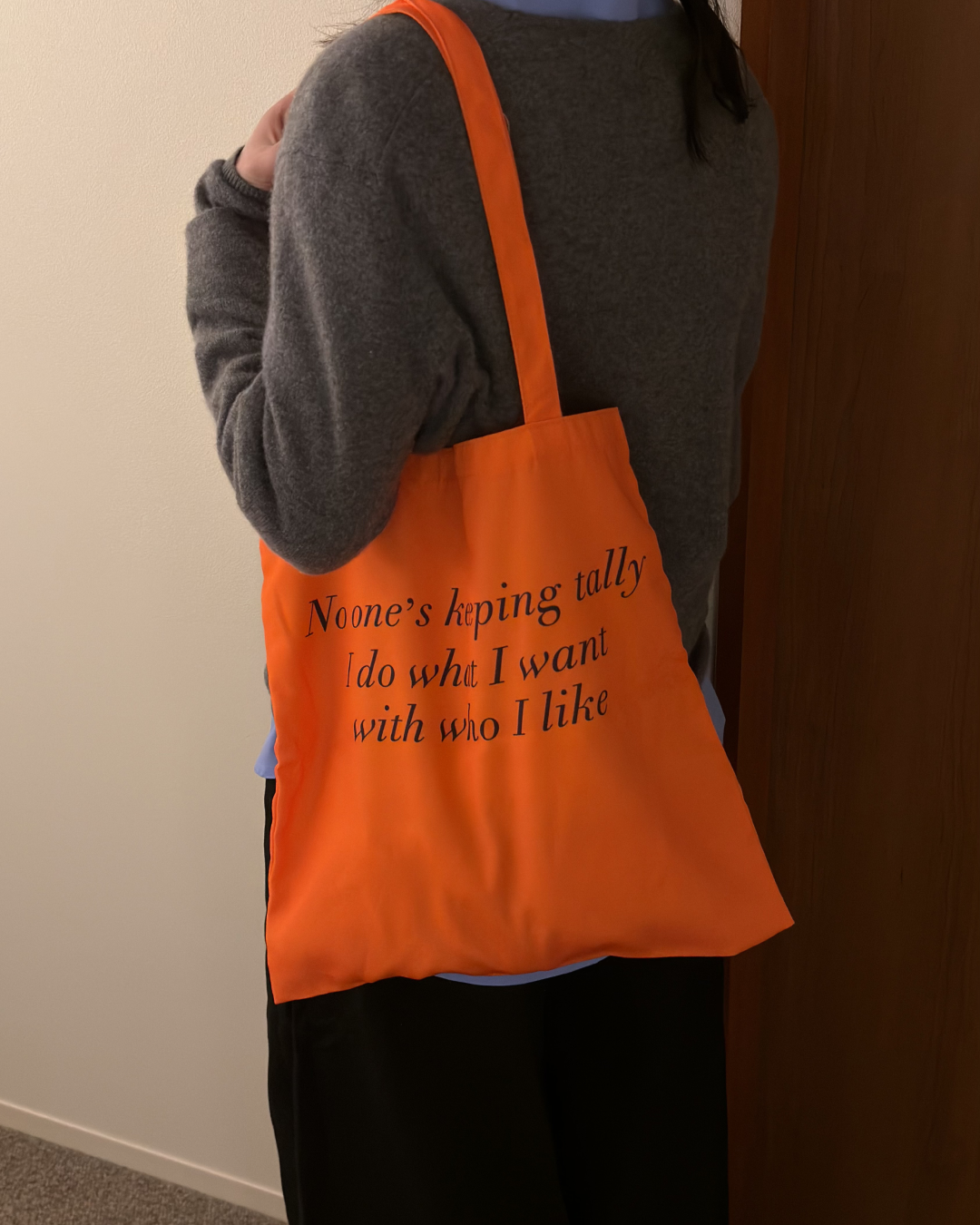 カラーロゴトートバッグ
AA0095