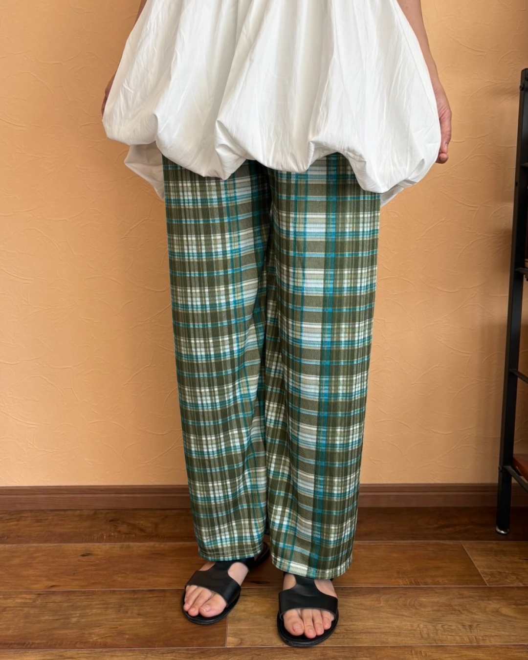 ブルーチェックストレートパンツ AI0010
