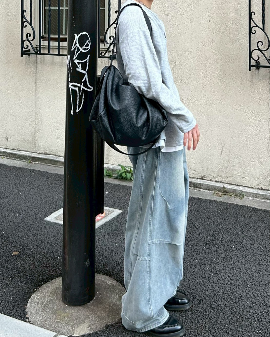 ビッグレザーショルダーバッグ AS0079 – YOLO(ヨロ ビッグレザーショルダーバッグ AS0079 – YOLO(ヨロ