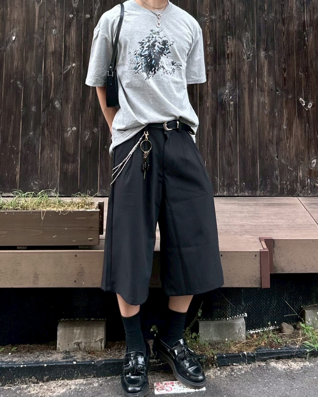 FOUR FLOWER T-SHIRTS★韓国ブランド[FASE]★ フラワープリントTシャツ AS0216 – YOLO（ヨロ）｜ファッション通販