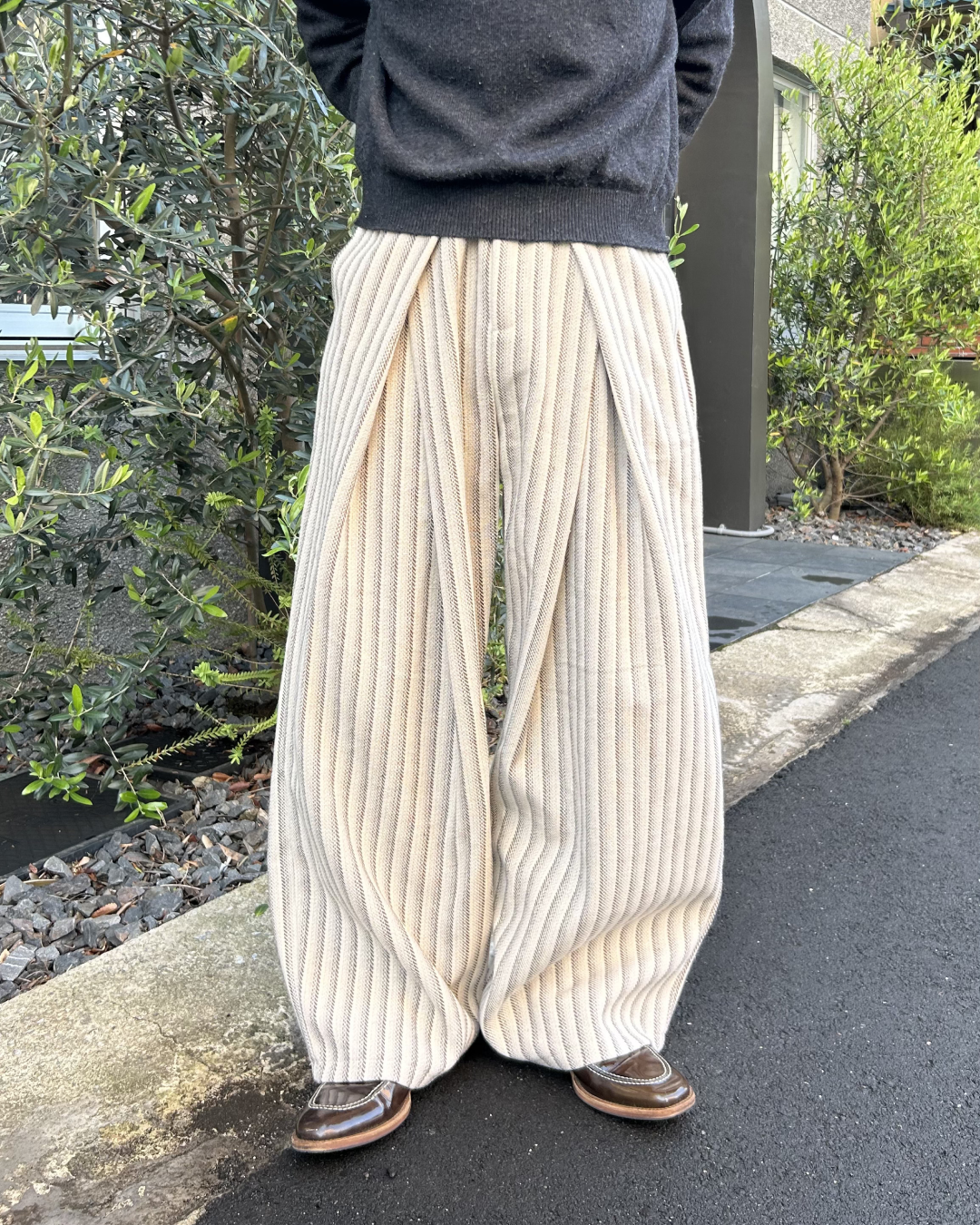 ストライプタックワイドスラックス AS0406