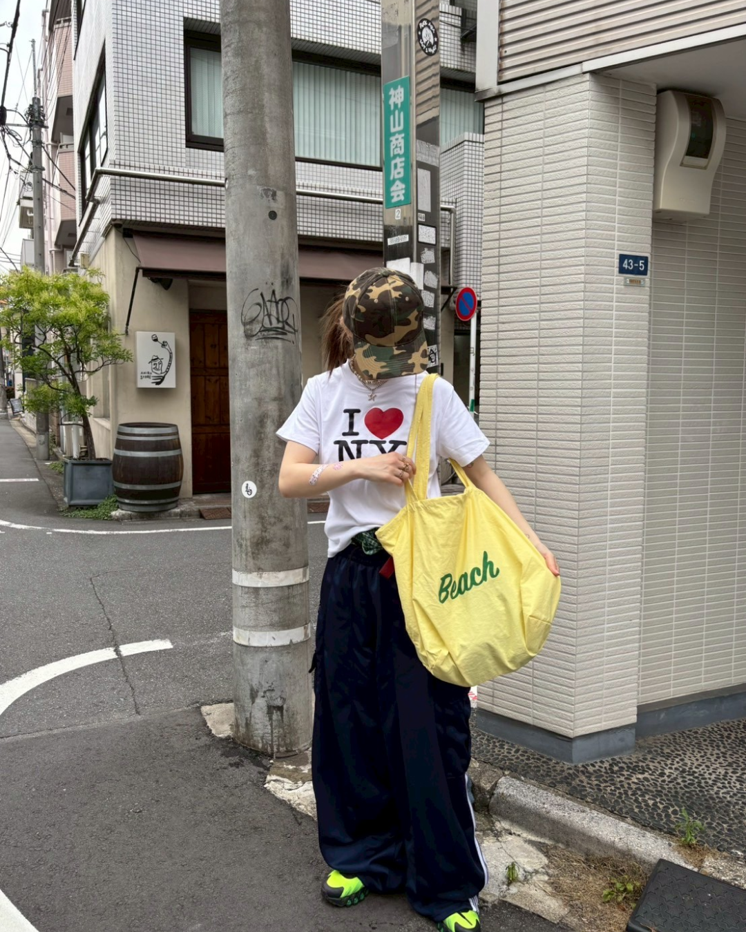 ナイロントートバッグ AW1082