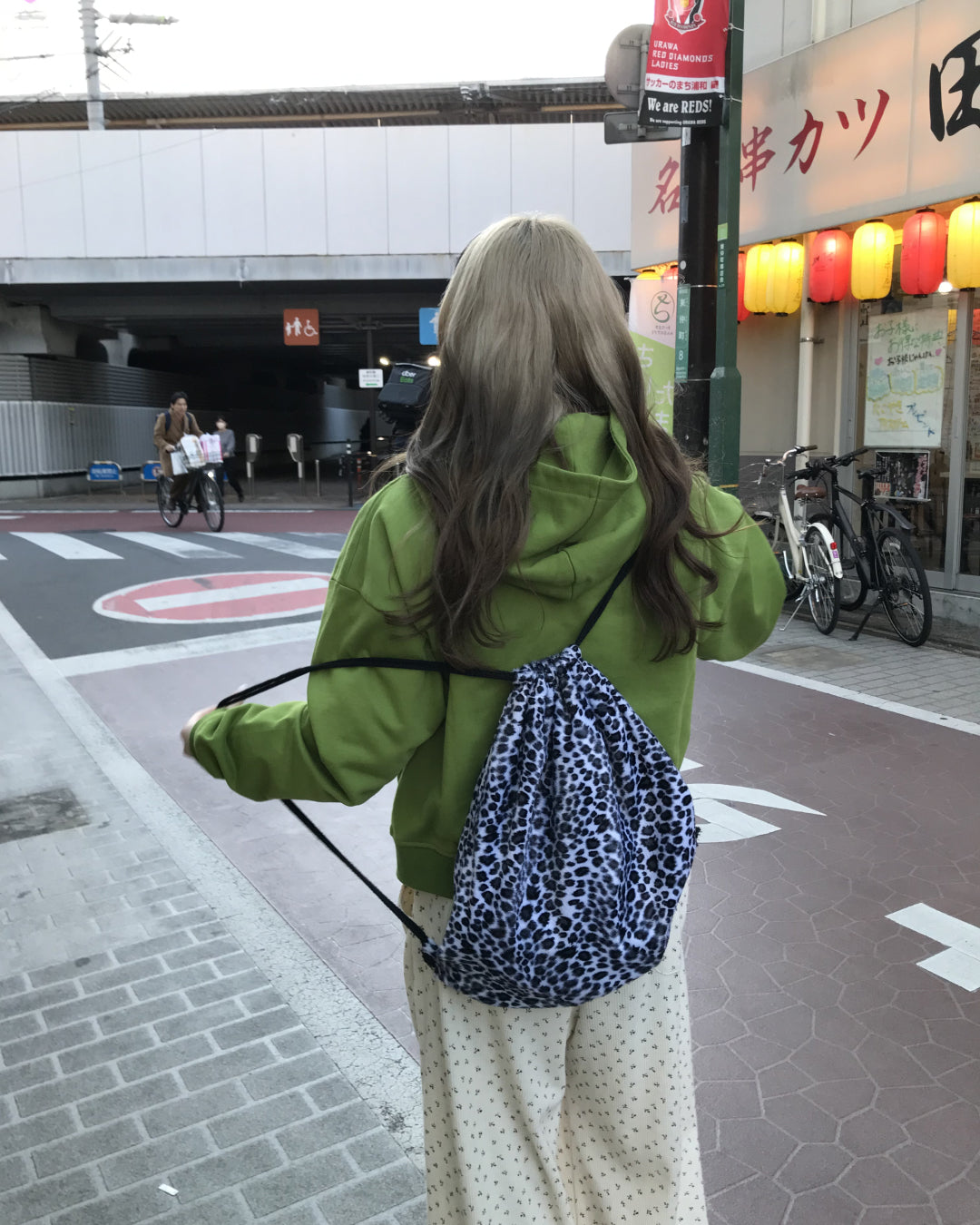 レオパード柄ナップサック
AW1201