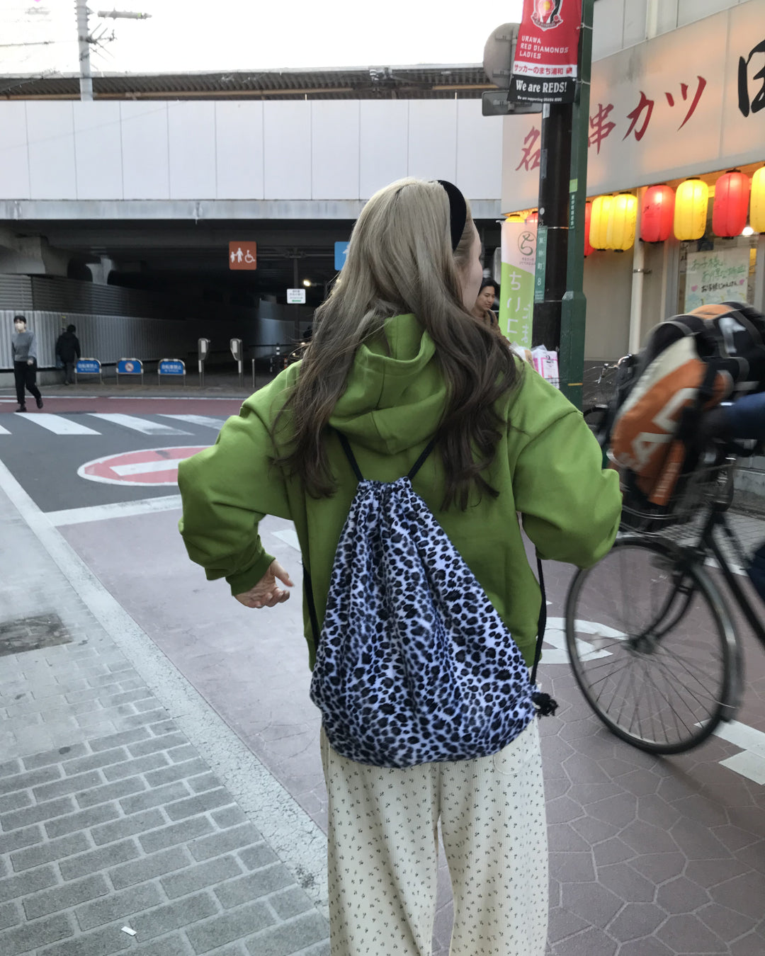 レオパード柄ナップサック
AW1201