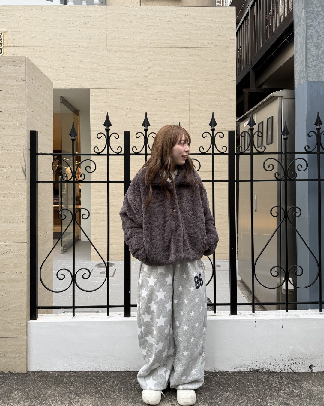 アシンメトリーデザインスタースウェットパンツ
AW1245