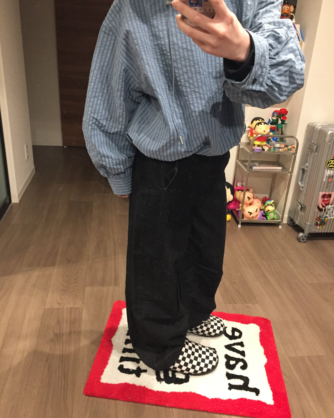 バルーンシルエットブラックリジットデニム
AW1259