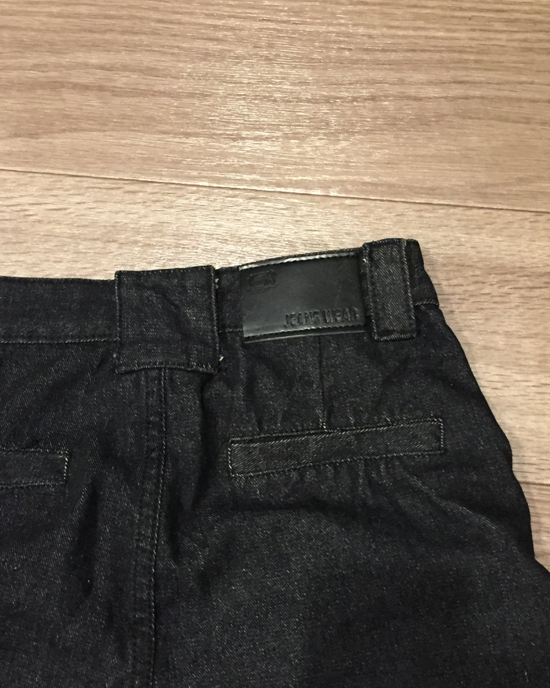 バルーンシルエットブラックリジットデニム
AW1259