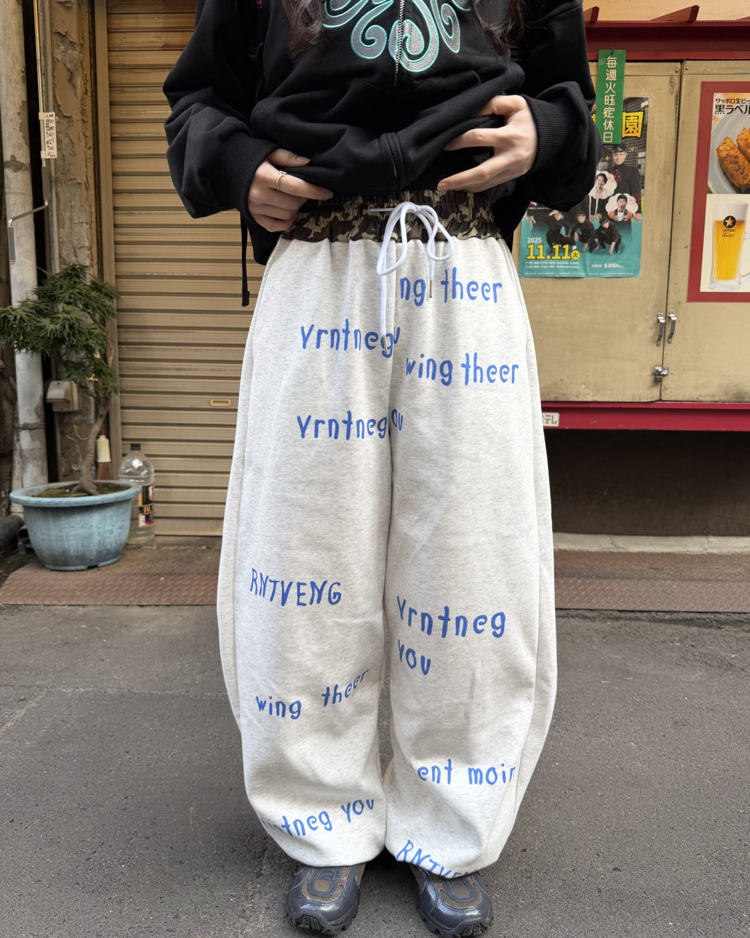 ウェストデザインプリントスウェットパンツ
AW3000