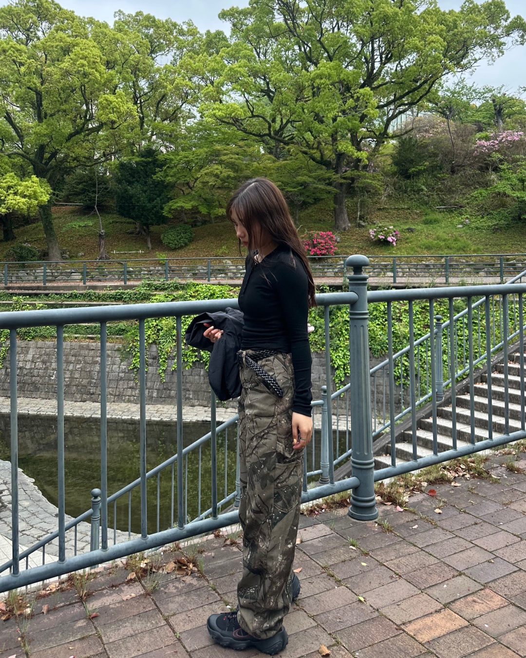 ヘンリーネックコットンTシャツ AY0701
