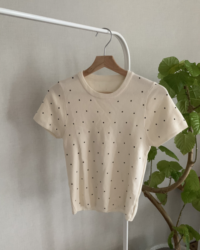 ラウンドネック水玉Tシャツ AY1292