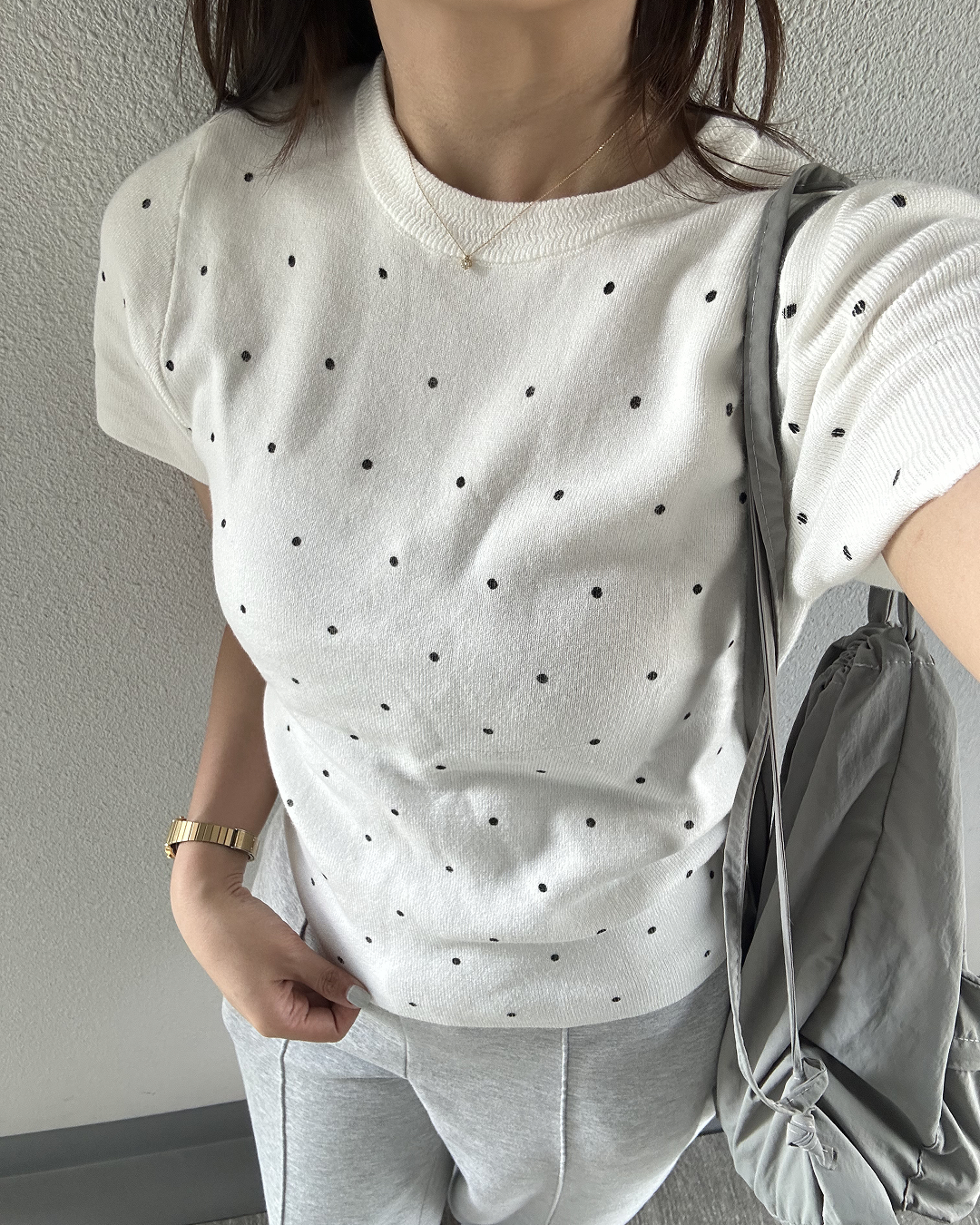 ラウンドネック水玉Tシャツ AY1292