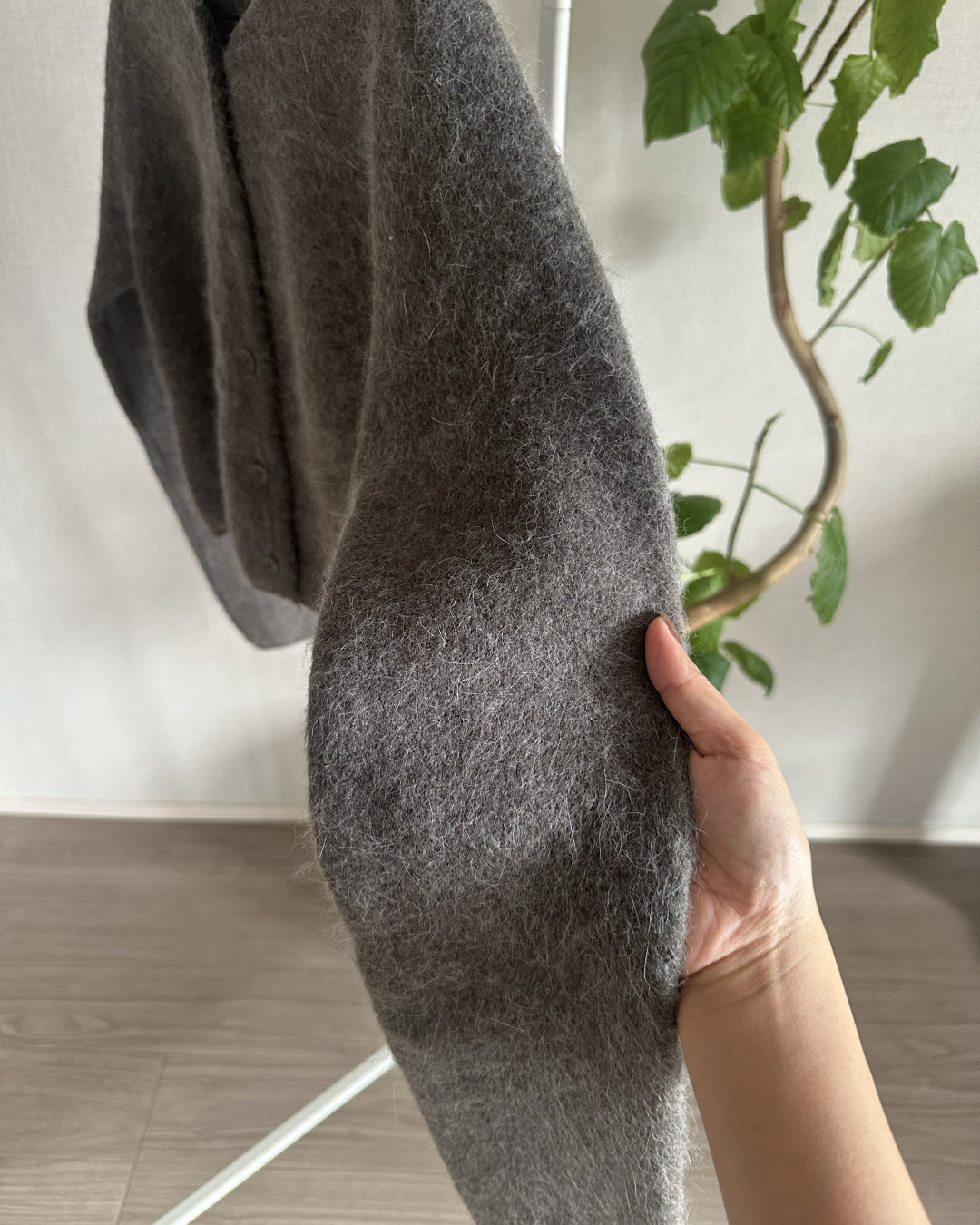 【即納】シャギークルーネックカーディガン AY5007