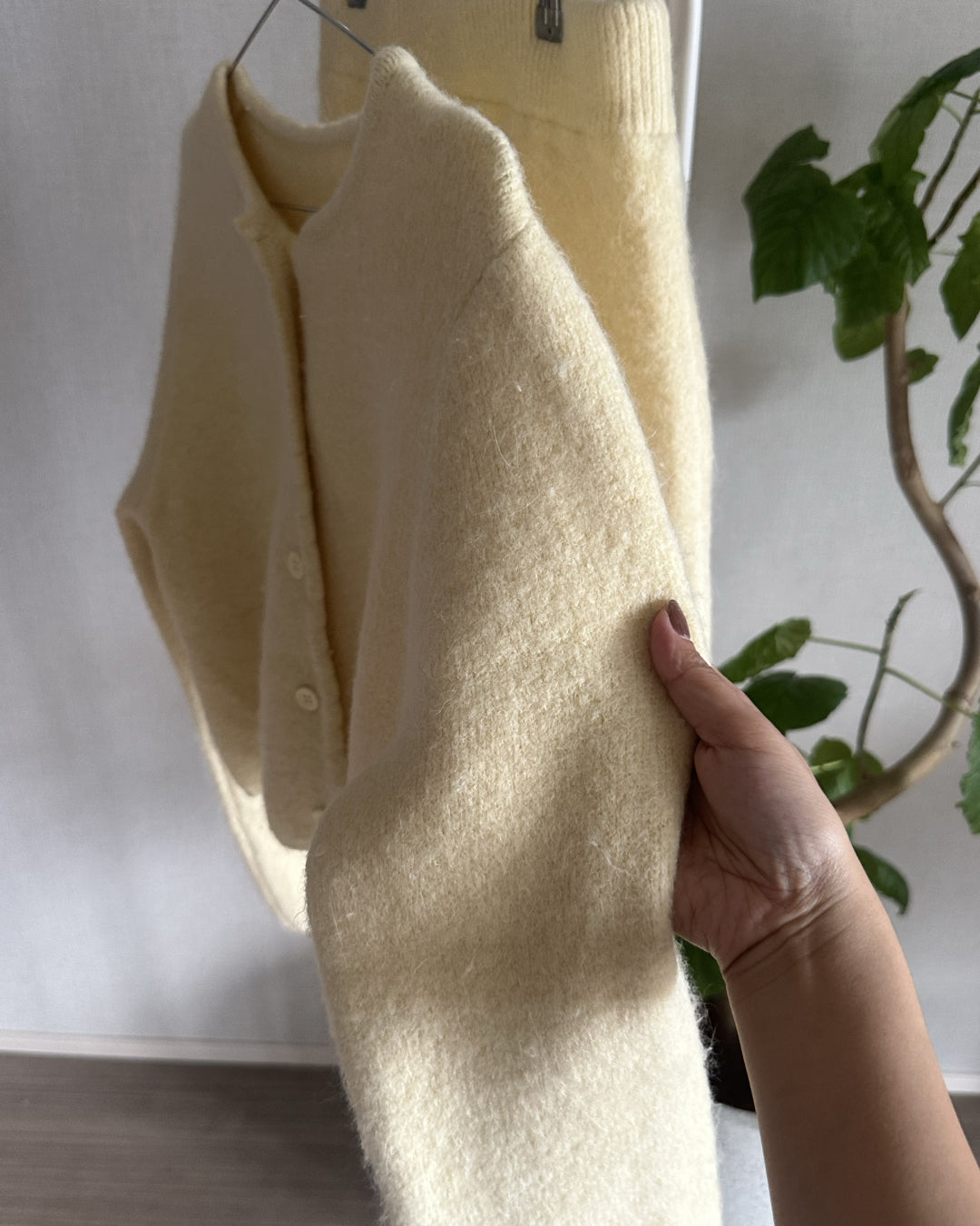 【即納】シャギークルーネックカーディガン AY5007