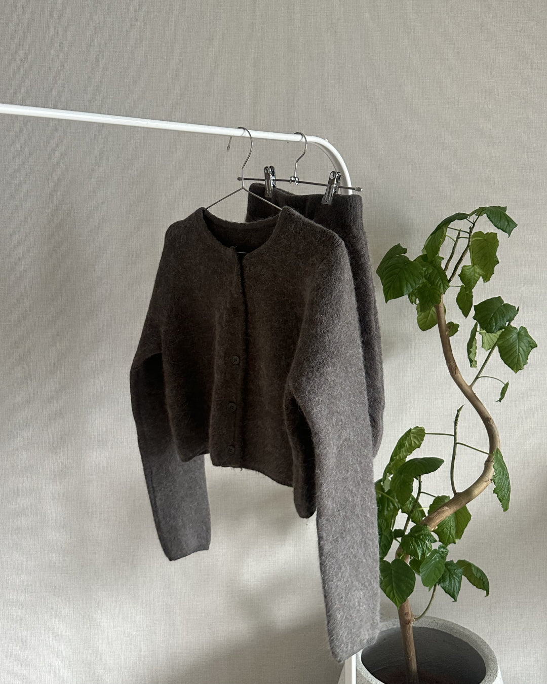 【即納】シャギークルーネックカーディガン AY5007