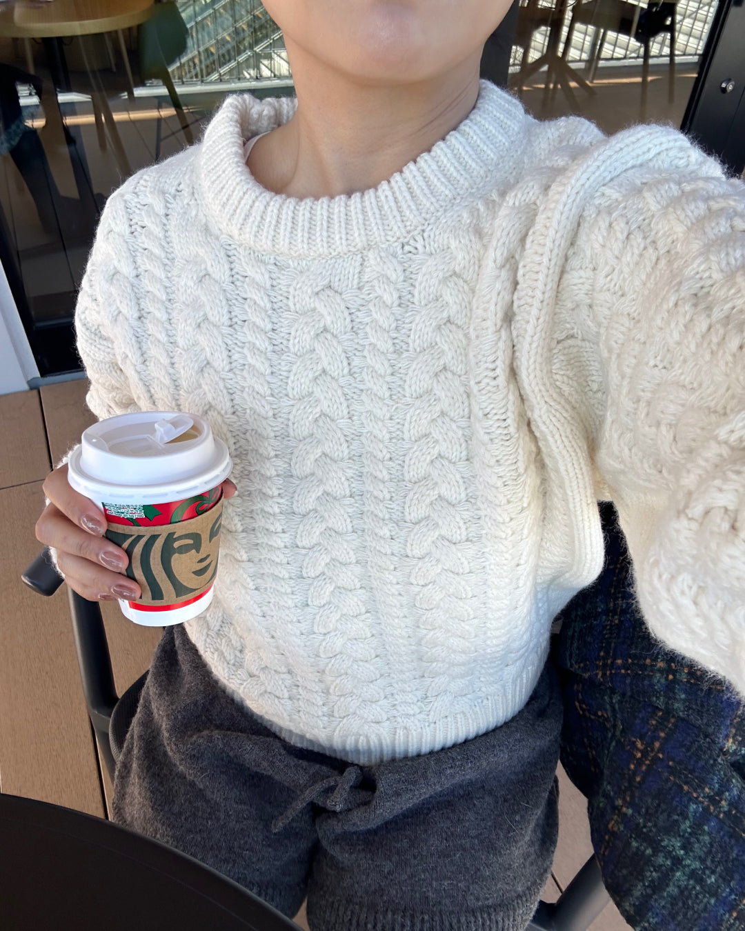 【即納】ケーブルニットクルーネックセーター AY5018