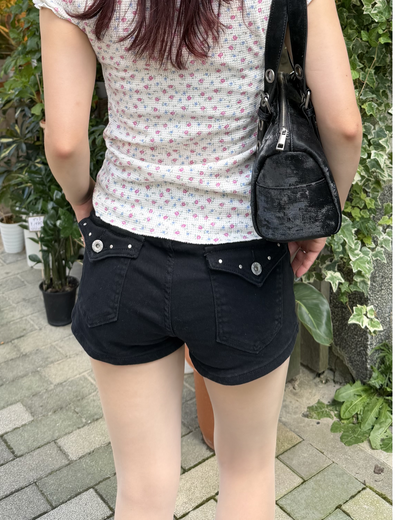 スタッズデニムショートパンツ BB0205