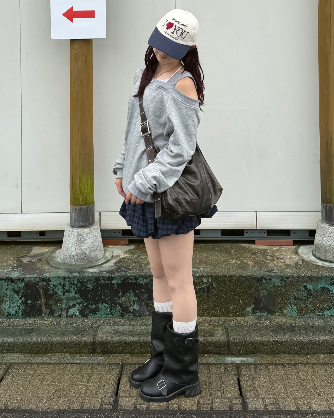 オバーオフショルダースウェット BB0249