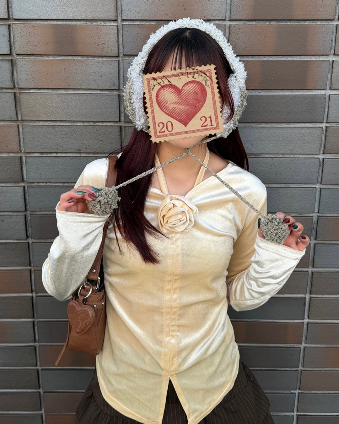 ローズコサージュ付きベロアブラウス BB0351