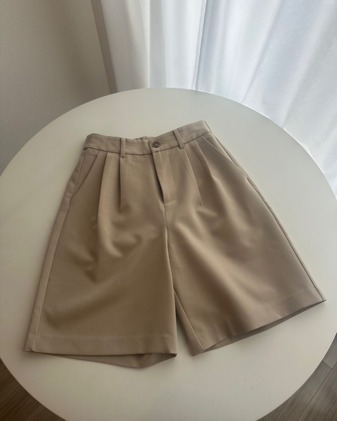 タックベージュハーフパンツ　BM0020