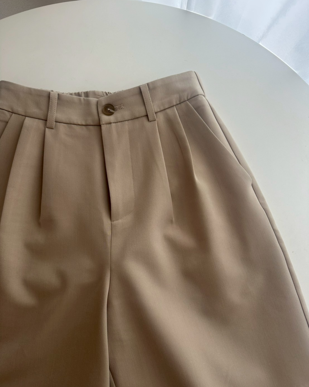 タックベージュハーフパンツ　BM0020