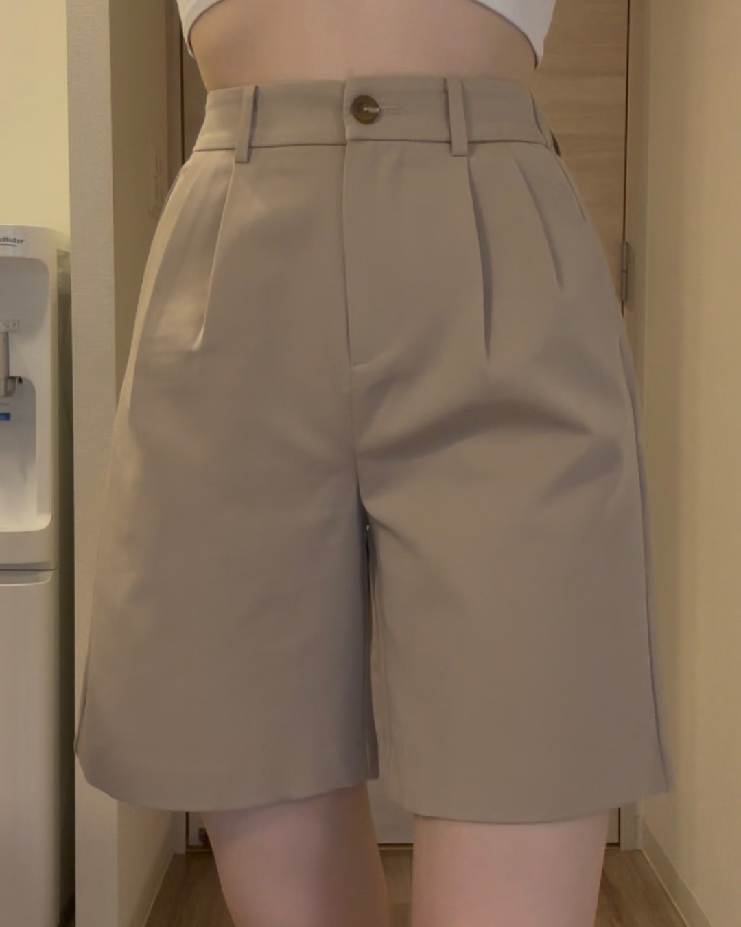 タックベージュハーフパンツ　BM0020
