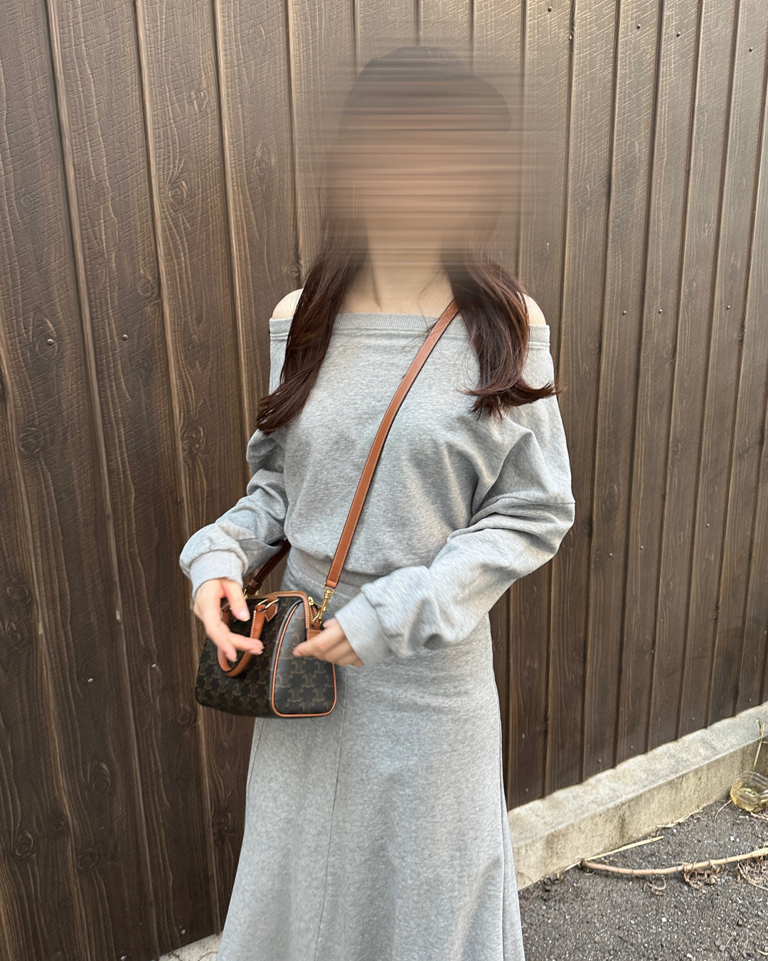 オフショルダークロップドスウェット BM0073