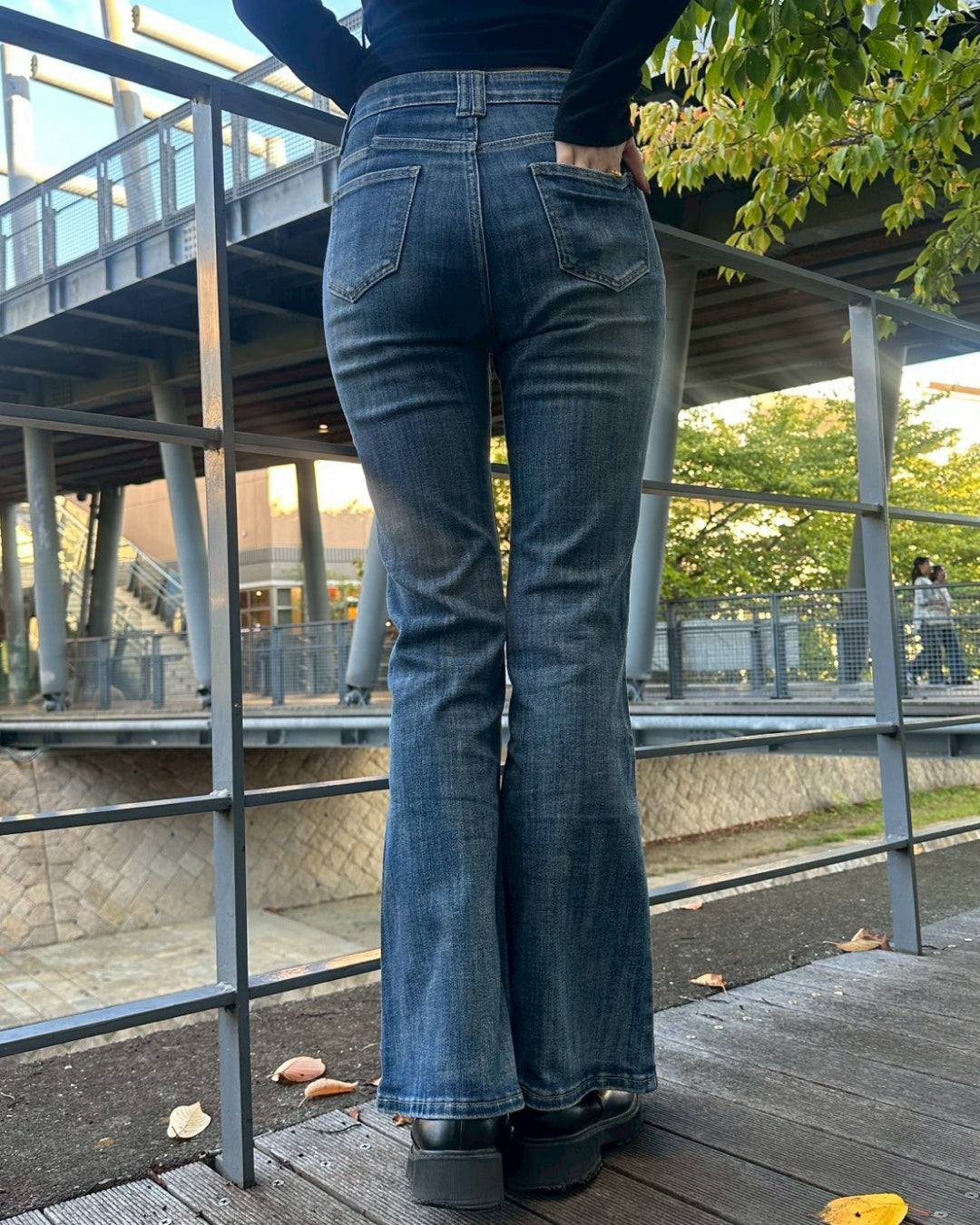 ブーツカットデニムパンツ BM0115